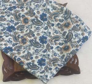 Collection de coton élégante, tissu de qualité supérieure avec une texture douce et un attrait raffiné, conçu pour un confort doux et un style élégant - Product Image 1