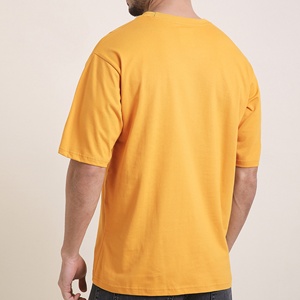 Camiseta de Algodón para Hombre, 180 GSM, Estampado Gráfico de Estrellas, Cuello Redondo, Amarillo, Estilo Urbano, Talla Grande, Fabricante de Ropa - Product Image 2