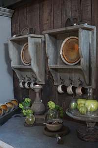 Estante de cocina y perchero de madera gris con estante abierto, tres ganchos colgantes, organizador de almacenamiento de pared rústico para decoración del hogar - Product Image 5