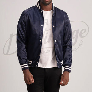 Veste de baseball classique en satin bleu marine pour homme, style bomber décontracté, boutons pression, style Letterman, avec bordure côtelée rayée - Product Image 1