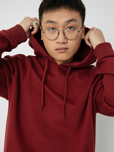 เสื้อสเวตเชิ้ตมีฮู้ดสีแดงสำหรับผู้ชาย ผ้าฝ้ายฟลีซสีพื้น สวมใส่สบายๆ ในฤดูใบไม้ร่วง ทรงปกติ มีกระเป๋า - Product Image 5