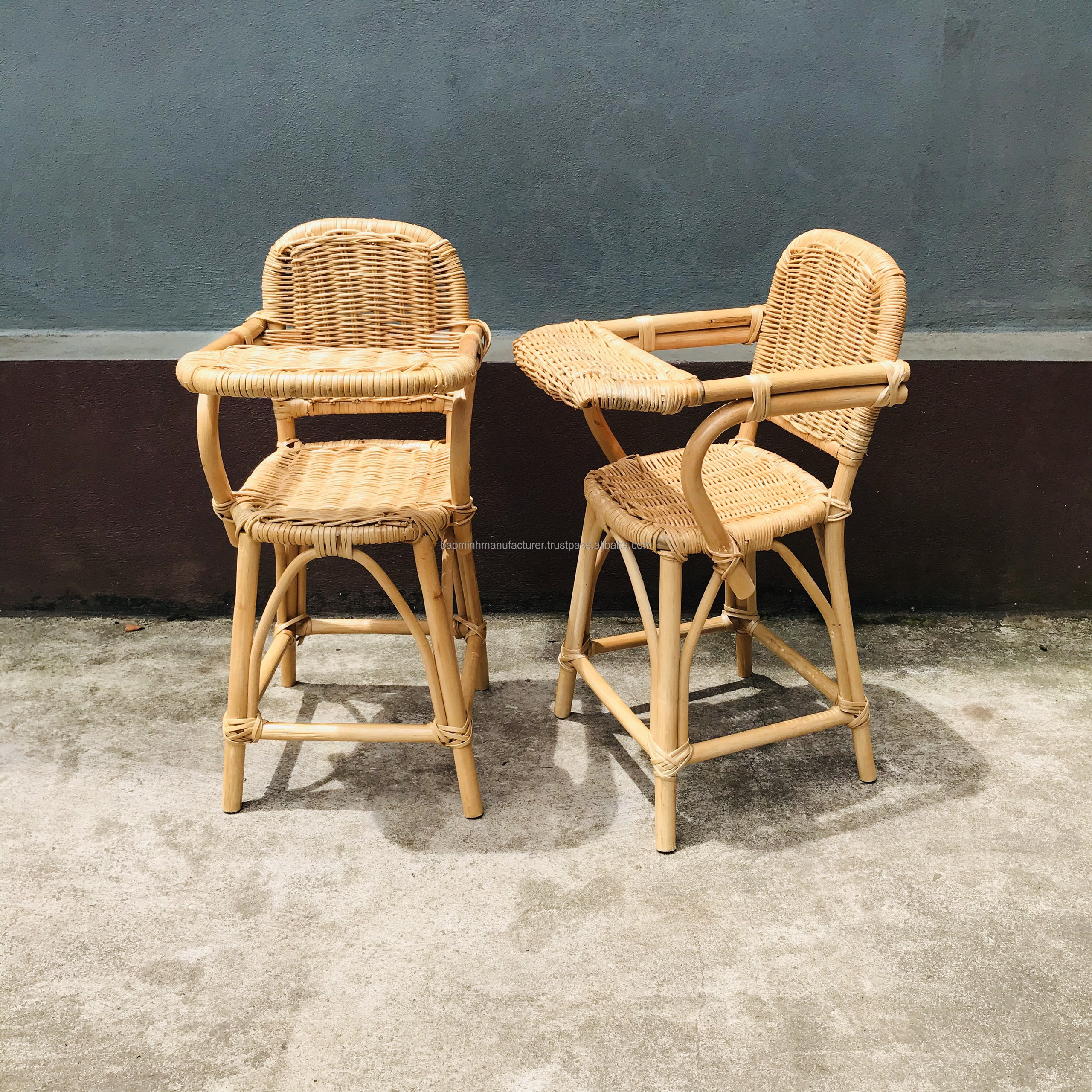 Chaise haute en rotin pour poupée - mobilier bohème | Maisonslouinie