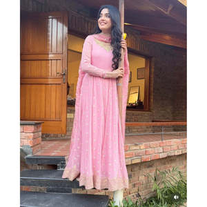 Hermosos Vestidos de Fiesta con Pent y Dupatta, Elegantes Vestidos de Estilo Gótico - Product Image 2