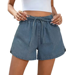 Shorts en jean pour femmes, style mode été, ornés de perles et de diamants, en denim décontracté, personnalisables avec votre logo de marque - Product Image 1