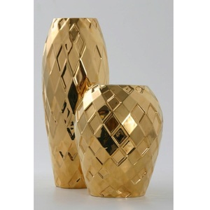 Diseño ideal para la decoración del hogar, florero dorado y jarrón para flores, personalizado, hecho a mano, la mejor decoración de interiores y diseño artesanal. - Product Image 3