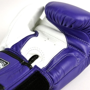 Gants de boxe en cuir PU violet et blanc pour adultes, fermeture Velcro, sangle de poignet réglable, équipement d'entraînement - Product Image 5