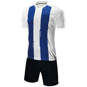 Maillots de football personnalisés pour hommes 2024, coupe ajustée, ensemble complet, kits de sublimation en gros, vêtements d'équipe personnalisés, teints, toutes saisons - Product Image 2