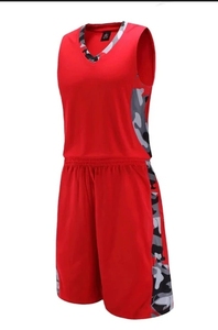 Ensemble de maillot de basket-ball unisexe rouge, manches courtes, col en V, polyester respirant, pour adultes, toutes saisons, taille élastique à l'avant - Product Image 1