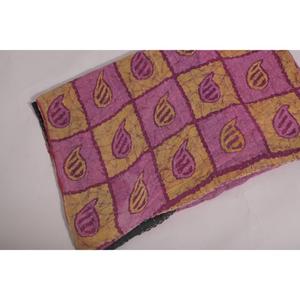 ผ้าห่มคันธาทำมือจากอินเดีย ลายดอกไม้สไตล์วินเทจ ผ้าฝ้ายโบโฮ ผ้าคลุมเตียงแบบสองด้าน ผ้าห่มตกแต่งบ้าน - Product Image 4