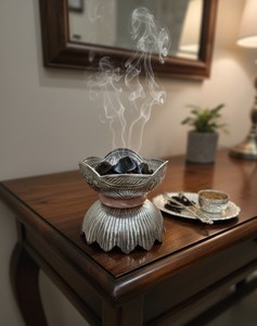 Incienso Árabe Premium en Virutas para Aromatizar el Hogar y Refrescar el Aire, Madera con Aroma a Oud Tradicional para Quemar en Bakhoor - Product Image 4