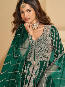 Lehenga Anarkali Moderno Preconfeccionado Chinon con Bordado Intenso para Bodas, Diwali, Fiestas y Graduaciones - Product Image 6