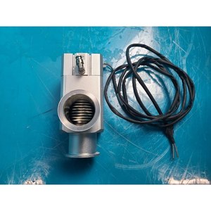Vanne d'angle haute pression SMC XLA-40AH0-X1194, utilisée comme pièce détachée pour équipement semi-conducteur d'occasion - Product Image 3