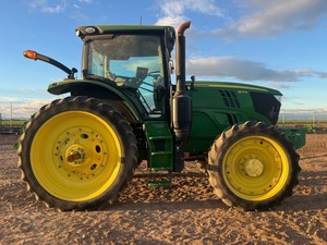 Tractor Agrícola 2021 6175R 210HP 4WD con Caja de Cambios y Bomba, Transmisión de Engranajes Premium, Equipo Listo para Exportación - Product Image 2