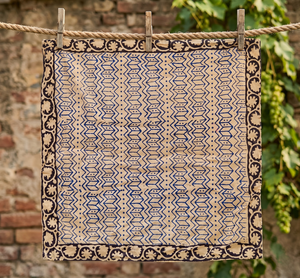 Pañuelo bandana de algodón 100% con estampado floral hecho a mano para mujer, pañuelo suave para la cabeza, pañuelo para el cuello, pañuelo bohemio para el cabello - Product Image 1