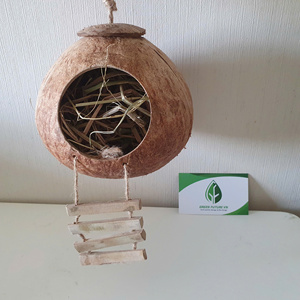 Casa para Pájaros de Coco Natural / Nido para Pájaros Hecho con Conchas de Coco, Fabricado en Green Future Vietnam - Product Image 2