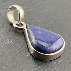 Collier pendentif vintage en argent sterling avec lapis-lazuli en forme de goutte, fait main, bijou en pierre précieuse bleue, cadeau élégant pour femme - Product Image 5