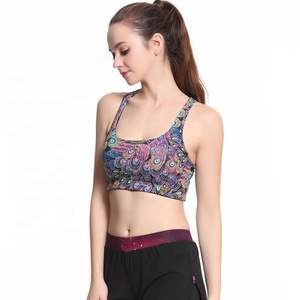 Custom Made Seamless Breathable Reversible Sports Bra for Women High for Yoga Fitness with Front Logo Low Price - Product Image 5