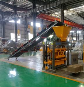 Mesin Pembuat Bata QTJ4-40 Mesin Pembuat Bata Otomatis Penuh untuk Produksi Bata Beton Berongga - Product Image 2