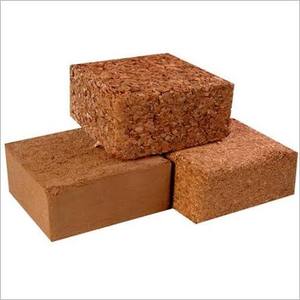 Bloque de Fibra de Coco Comprimida Ecológica de 5 kg, Sustrato Vegetal de Cáscara de Coco, Cama Natural para Mascotas - Product Image 1