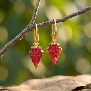 Boucles d'oreilles en agate drusy couleur rouge naturel, avec crochet en laiton plaqué or 18 carats, bijoux fantaisie délicats - Product Image 2