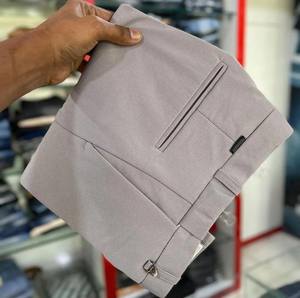 Pantalones Formales para Hombre, Corte Regular, Cintura Media, Cierre de Cremallera, Talla y Color Personalizados, la Mejor Calidad de la India - Product Image 3