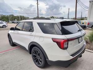 Ford Explorer ST-Line Usado 2025 - Product Image 2