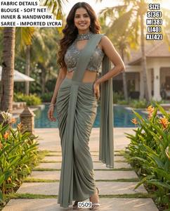 Robe de sirène moderne en mauve naturel, longueur ras du sol, broderie florale, confortable - Product Image 2