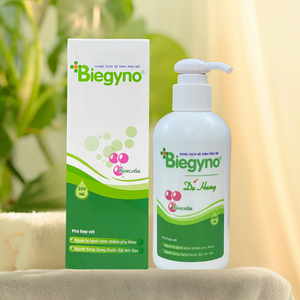 Lavado Íntimo Femenino Herbal Natural para Cuidado Íntimo Sensible, Confort Postparto, Fórmula de Higiene Diaria con pH Equilibrado, Directo de Fábrica - Product Image 1