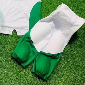 Conjuntos de Camisetas y Pantalones Cortos de Fútbol Americano de Primera Calidad, Uniformes de Equipo de Fútbol Americano de Alta Calidad, Uniformes de Entrenamiento Sublimados Personalizados - Product Image 3