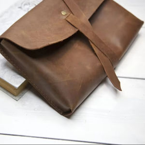 Funda de Cuero Genuino Hecha a Mano de Lujo con Logotipo Personalizado, Fabricante de Fundas para Libros, Funda para Diario Recargable, LBC-0001 - Product Image 2