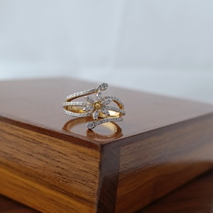 18K Solid Gold Diamond Floral <b>Ring</b> Two Tone Cluster Design Elegant <b>Statement</b> Cocktail <b>Ring</b> for Women Wedding Party Jewelry - Product Image 2