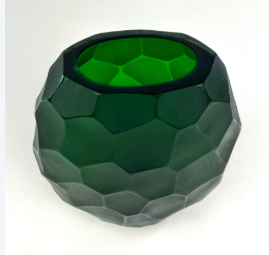Vase de table en verre vert Art Déco avec motif en relief - Product Image 3