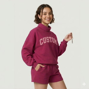 Conjunto de Dos Piezas para Mujer, Top de Cuello Alto y Pantalones Cortos, Ropa de Calle para Invierno, con Tela de Forro Polar - Product Image 1