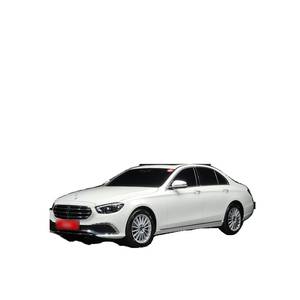 Mercedes-Benz Classe E E250 Exclusive Modèle mai 2023 avec boîte de vitesses automatique, sièges en cuir, caméra de recul, 45 383 km - Product Image 1