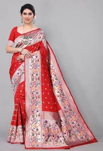 Sari de Seda Roja con Bordado Floral en el Borde, Traje Tradicional Indio para Bodas, para Mujer - Product Image 1
