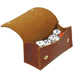 Porte-dés personnalisé en cuir Crazy Horse vintage, style boîte, multifonctionnel, accessoire de jeu de société personnalisé - Product Image 1