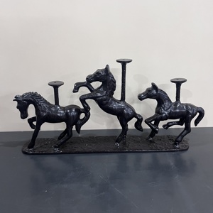 Escultura de Mesa Tradicional de Diseño Artesanal, 3 Caballos de Aluminio para Decoración del Hogar, Acabado Negro - Product Image 4