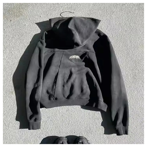 Sudaderas con capucha y cremallera personalizadas con parche bordado desgastado, conjuntos de sudadera estilo urbano hechos a medida, ropa de moda a precio económico. - Product Image 2