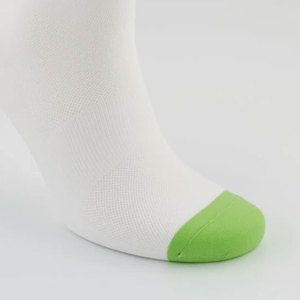 Chaussettes de sport pour hommes, de qualité supérieure, personnalisées, longues, légères, à séchage rapide, en différentes couleurs, vente en gros - Product Image 6