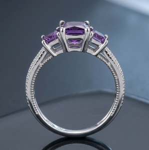 Bague en argent 925 avec trois pierres ovales violettes, bande florale en pierres précieuses, pour cadeau de mariage, à porter au quotidien - Product Image 1