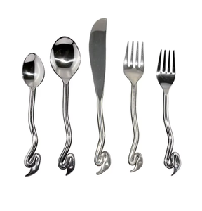 New Arrival Luxurious Flatware Set Dinnerware Set Kitchen and Tabletop Silver Color Cutlery Villa Dining Table Decor - Product Image 1