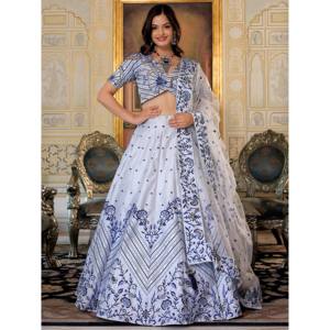 Elegante Lehenga Choli de Satén Blanco Bordado para Bodas y Fiestas - Product Image 3