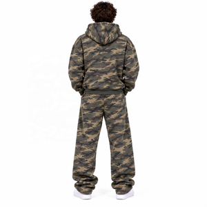 Ensemble de survêtement camouflage à capuche pour homme, coupe ample, décontracté, avec sweat-shirt et pantalon à poches latérales et fermeture éclair, idéal pour l'automne - Product Image 3