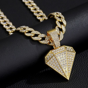 Collier pendentif en diamant moissanite créé en laboratoire de haute qualité, bijoux en argent 925, disponible au prix d'usine - Product Image 1