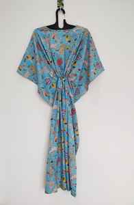 ชุดเดรสผ้าฝ้ายลายดอกไม้สีฟ้า งานแฮนด์เมดสไตล์อินเดีย เหมาะสำหรับใส่คลุมชุดว่ายน้ำชายหาด สไตล์โบฮีเมียน ชุดเดรสยาวสำหรับฤดูร้อน เหมาะสำหรับใส่ไปเที่ยวพักผ่อนในรีสอร์ท - Product Image 4