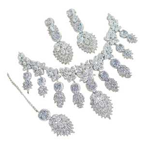 Parures de bijoux tendance de luxe pour femmes, ensembles de bijoux fantaisie couleur or, collier et boucles d'oreilles, collection de bijoux de mariée à la mode - Product Image 1