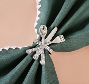 Ensemble de serviettes de table en laiton au design classique |   Porte-serviettes écologiques et durables pour cuillères et fourchettes |   Décoration de table à manger unique - Product Image 3