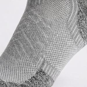 ถุงเท้าวิ่งคุณภาพสูง Coolmax สำหรับกีฬา ผู้หญิง ผู้ชาย ระบายอากาศได้ดี ซับเหงื่อ ออกกำลังกาย ฟิตเนส สีสันปรับแต่งได้ นุ่มสบาย คู่หนึ่ง - Product Image 5