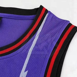 ชุดบาสเก็ตบอลคุณภาพดี ดีไซน์ล่าสุด ขายพร้อมบริการ OEM ระบายอากาศได้ดี แห้งเร็ว เหมาะสำหรับทีมบาสเก็ตบอล - Product Image 4