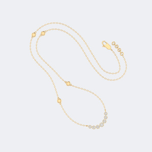 Collier pendentif incurvé à sertissage à griffes rondes 1.00CTW - Product Image 4